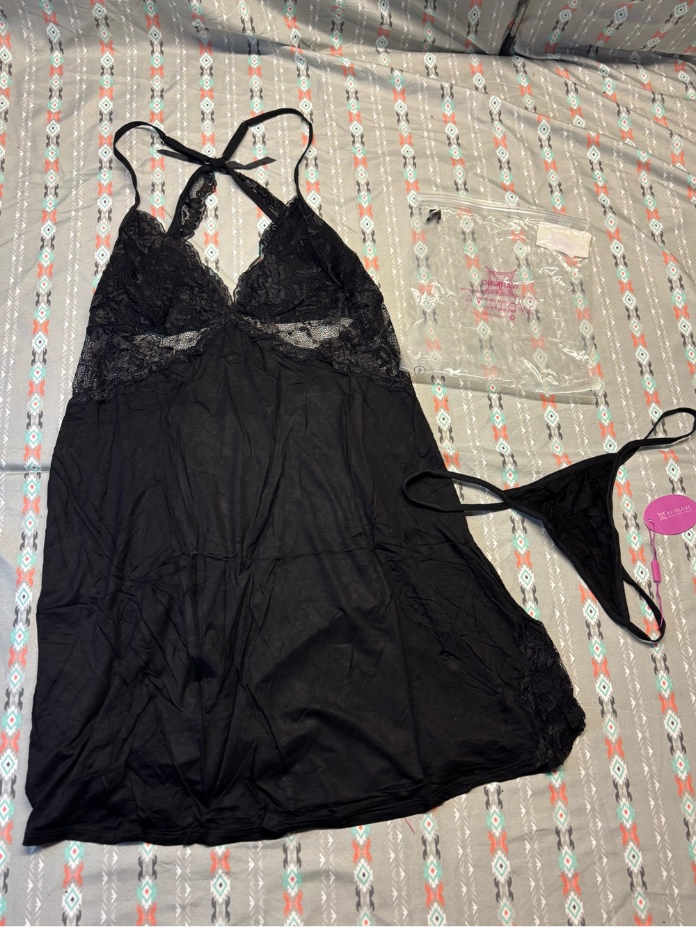 💮NWT Black Lace Chemise & Thong Set
